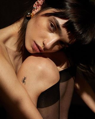 JULIA BORO 