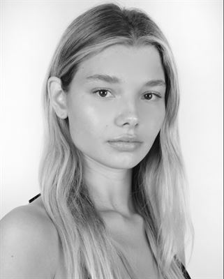 MARIA ADAM 