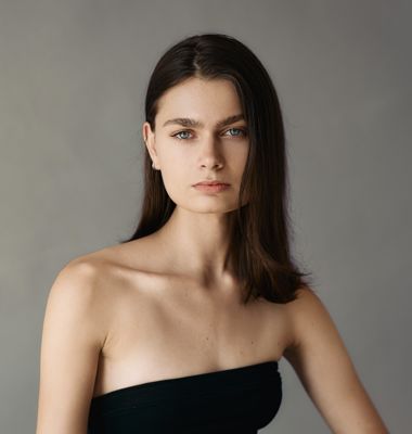 LORETTA  SZILVIA 